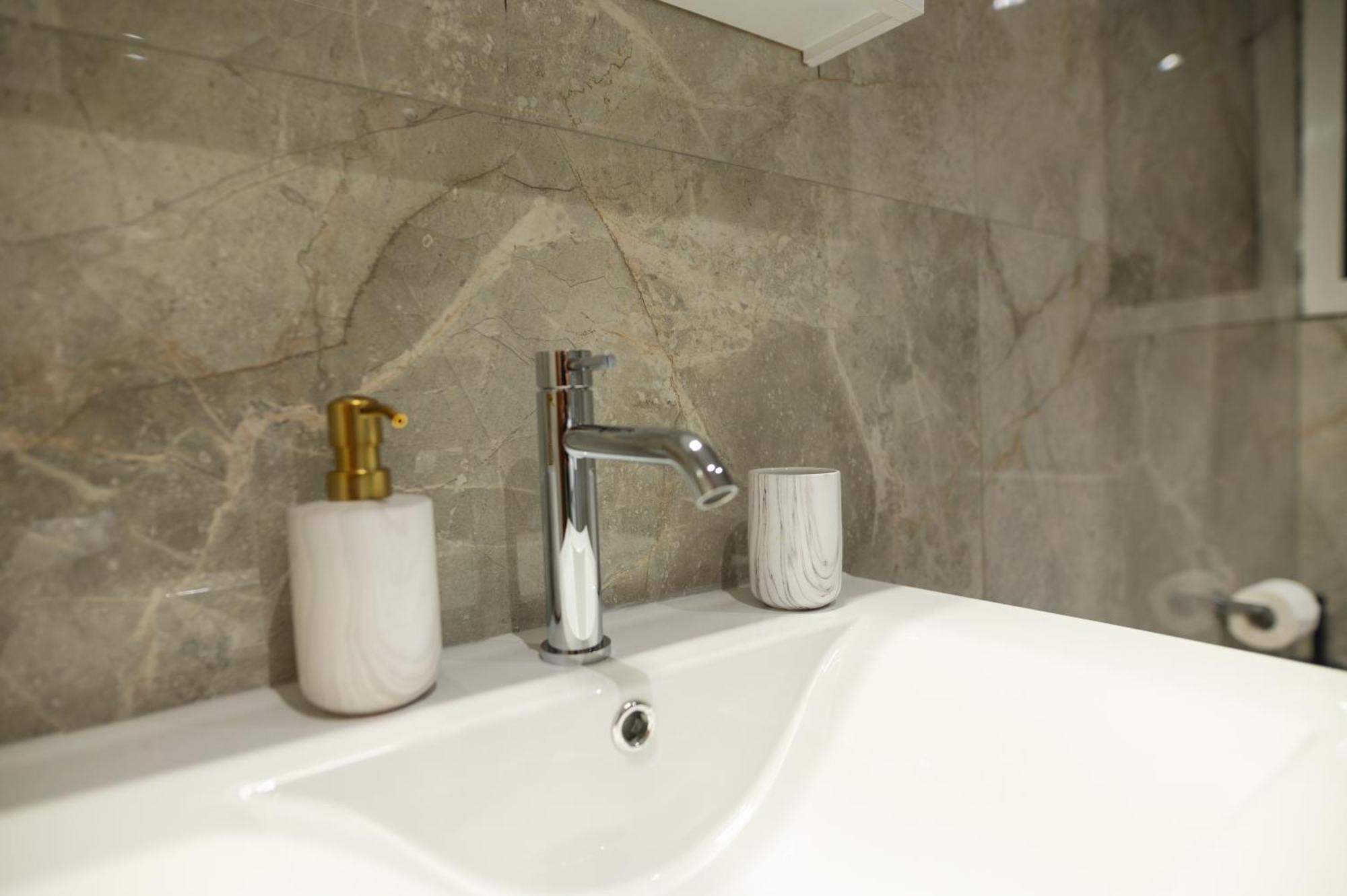 Ancient Forest Suite By Heeaven'S Hall Luxury Suites 알렉산드로폴리스 외부 사진