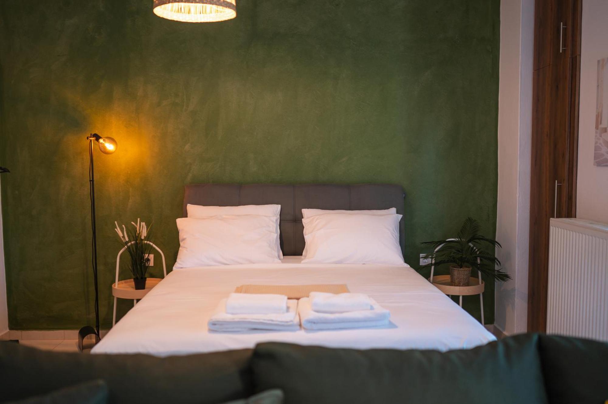 Ancient Forest Suite By Heeaven'S Hall Luxury Suites 알렉산드로폴리스 외부 사진